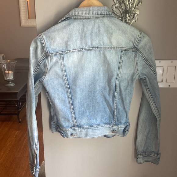 Aritzia Tallula Jean jacket - Picture 3 of 3